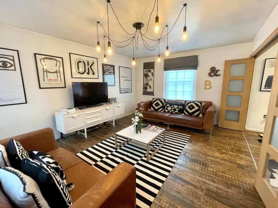 Gorgeous 2 Bedroom Apartment Edge Of Cabot Circus Bristol Eksteriør billede